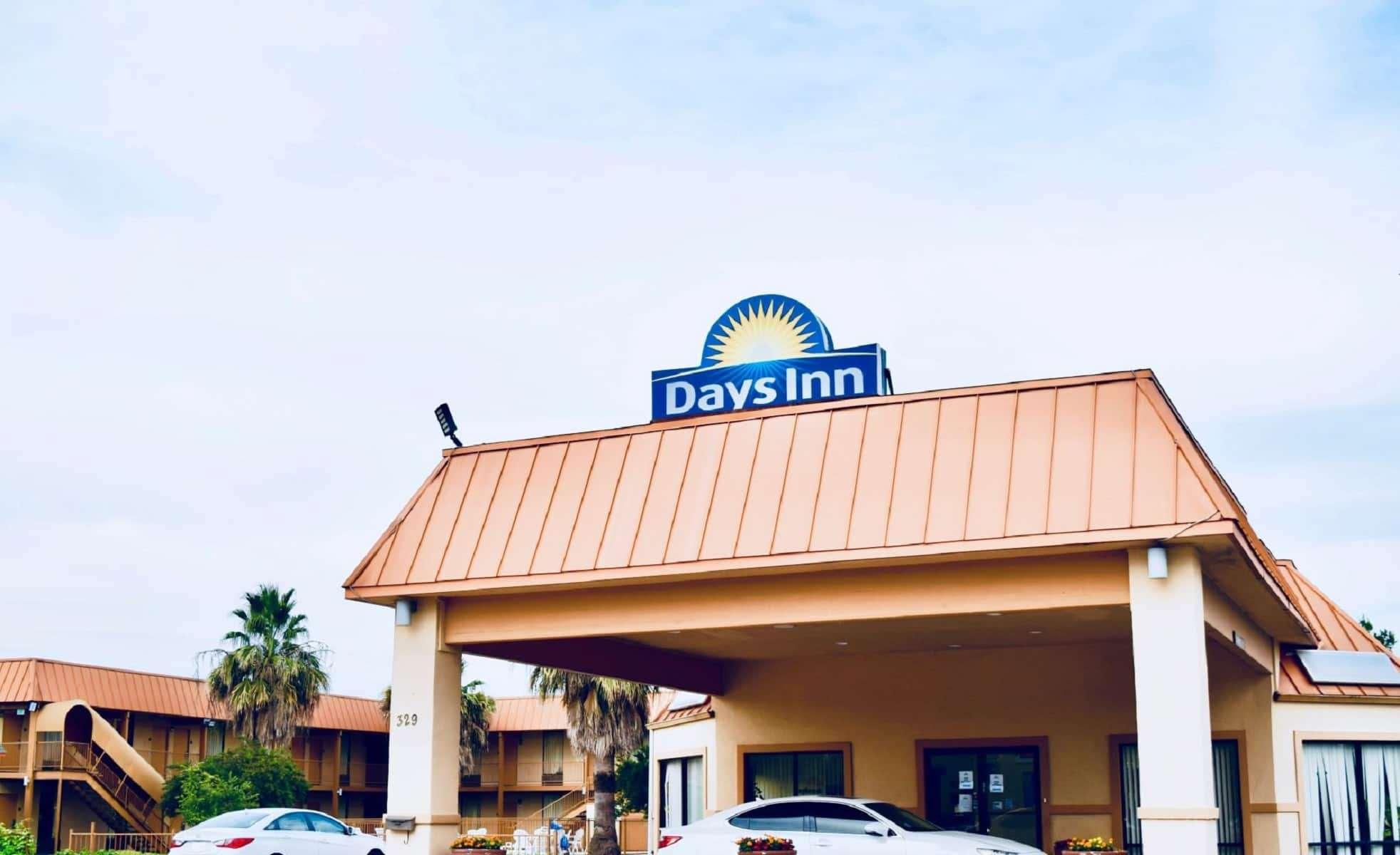 Days Inn By Wyndham Burleson Ft. Worth Zewnętrze zdjęcie